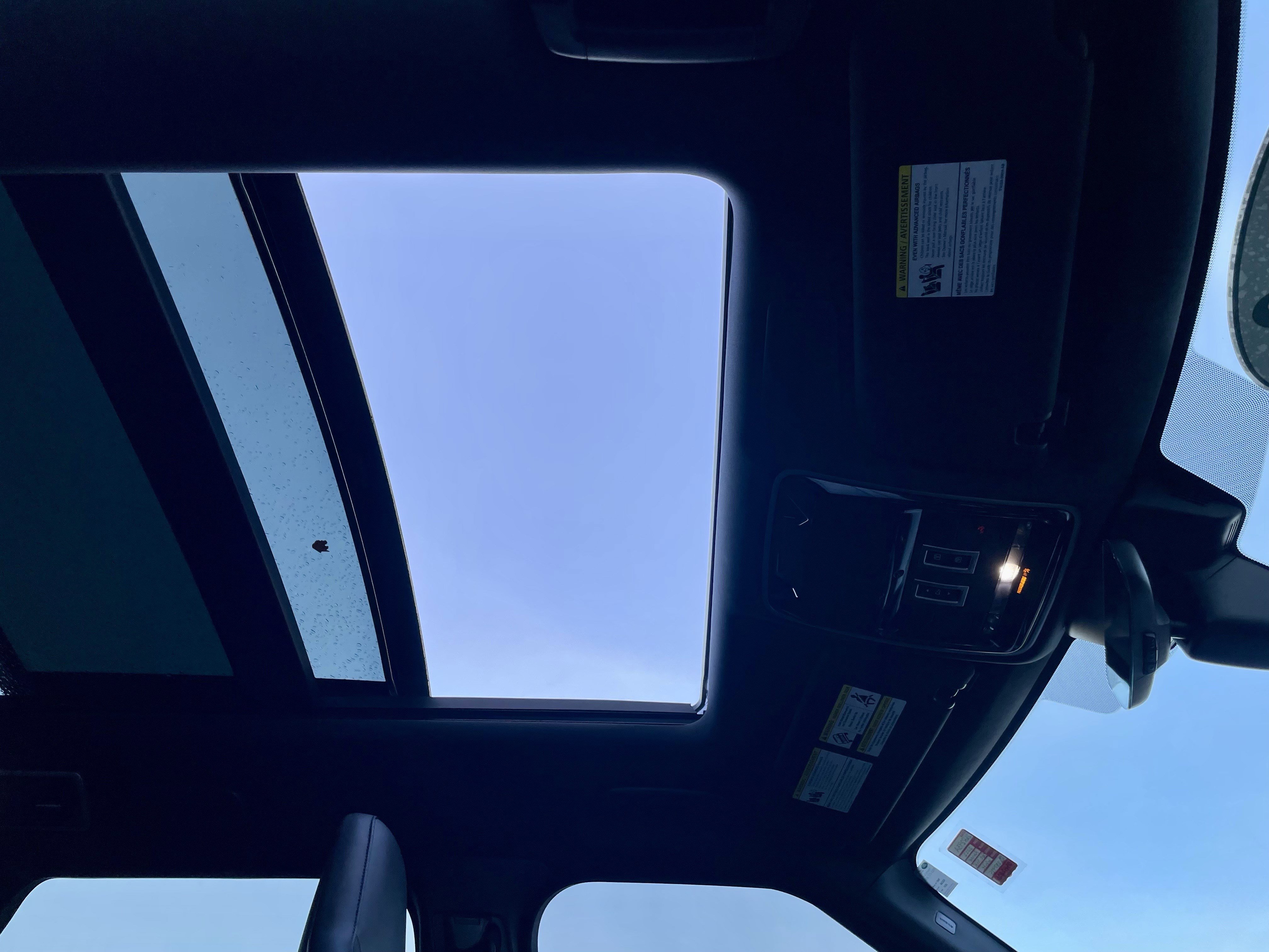 Used 2022 Land Rover Range Rover Sport SVR image 17