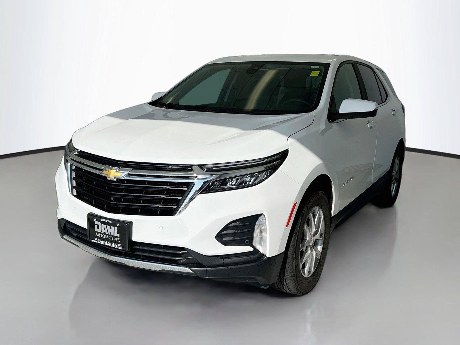 Used 2024 Chevrolet Equinox LT AWD/4WD image 4