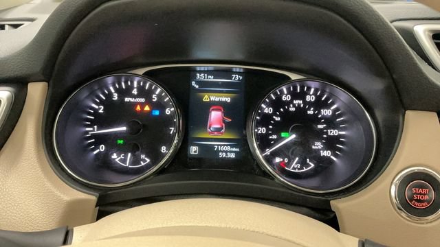 Used 2015 Nissan Rogue SV w/ SV Premium Package FWD image 25