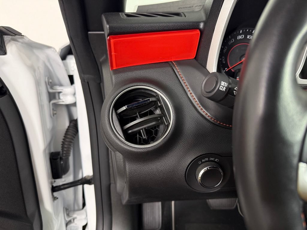 Used 2013 Chevrolet Camaro SS RWD image 22