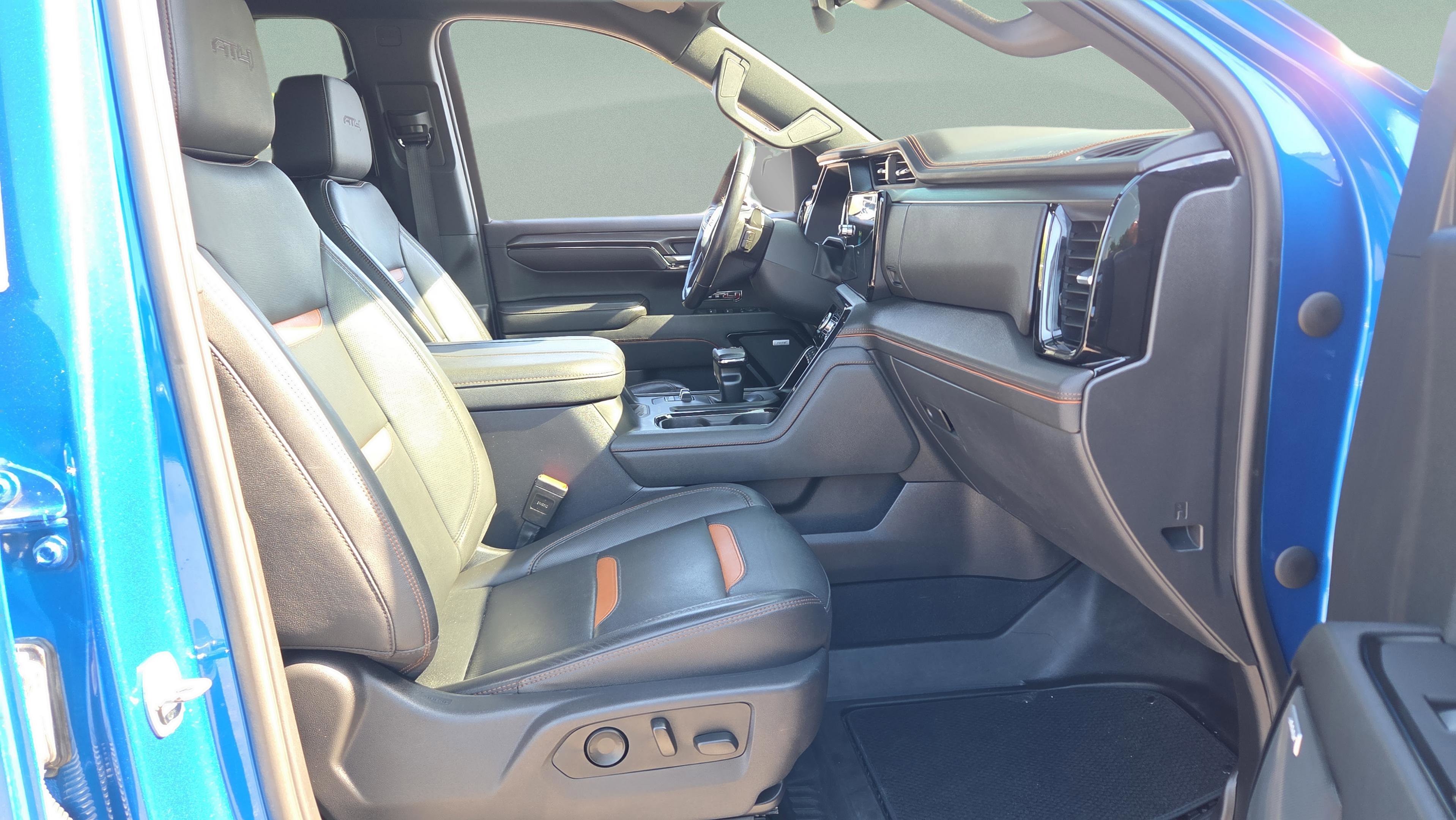 Used 2023 GMC Sierra 1500 AT4 w/ AT4 Premium Package image 15