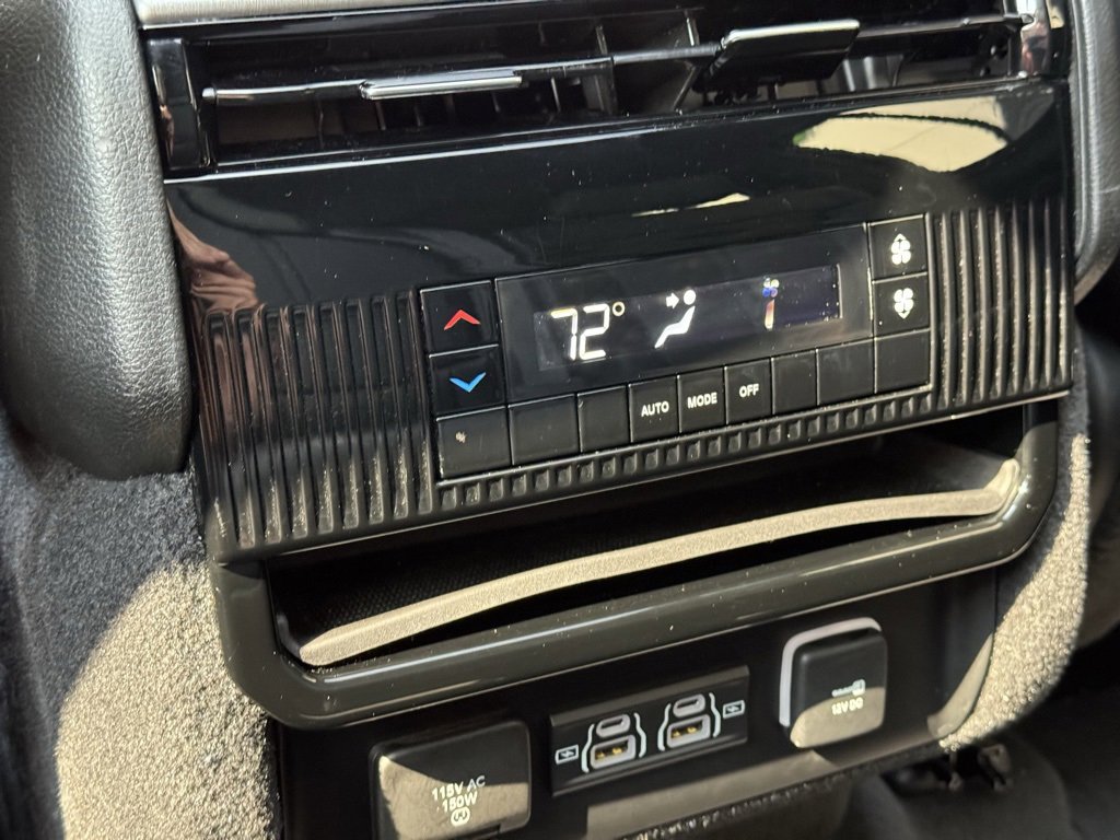 Used 2024 Jeep Wagoneer Series II image 24