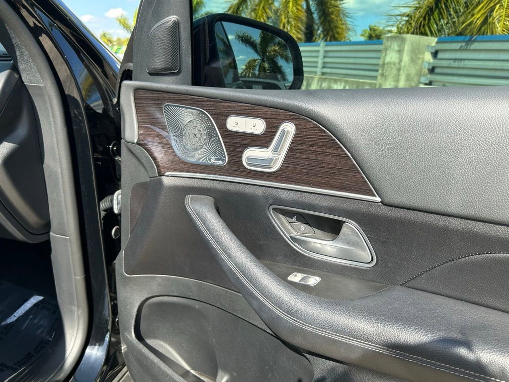 Used 2022 Mercedes-Benz GLE 350 w/ Premium Package image 32