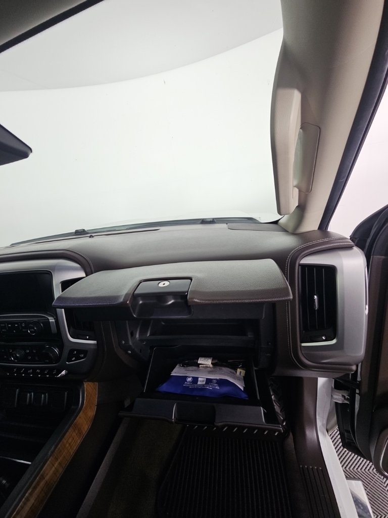 Used 2015 GMC Sierra 1500 SLT w/ SLT Crew Cab Value Package RWD image 23