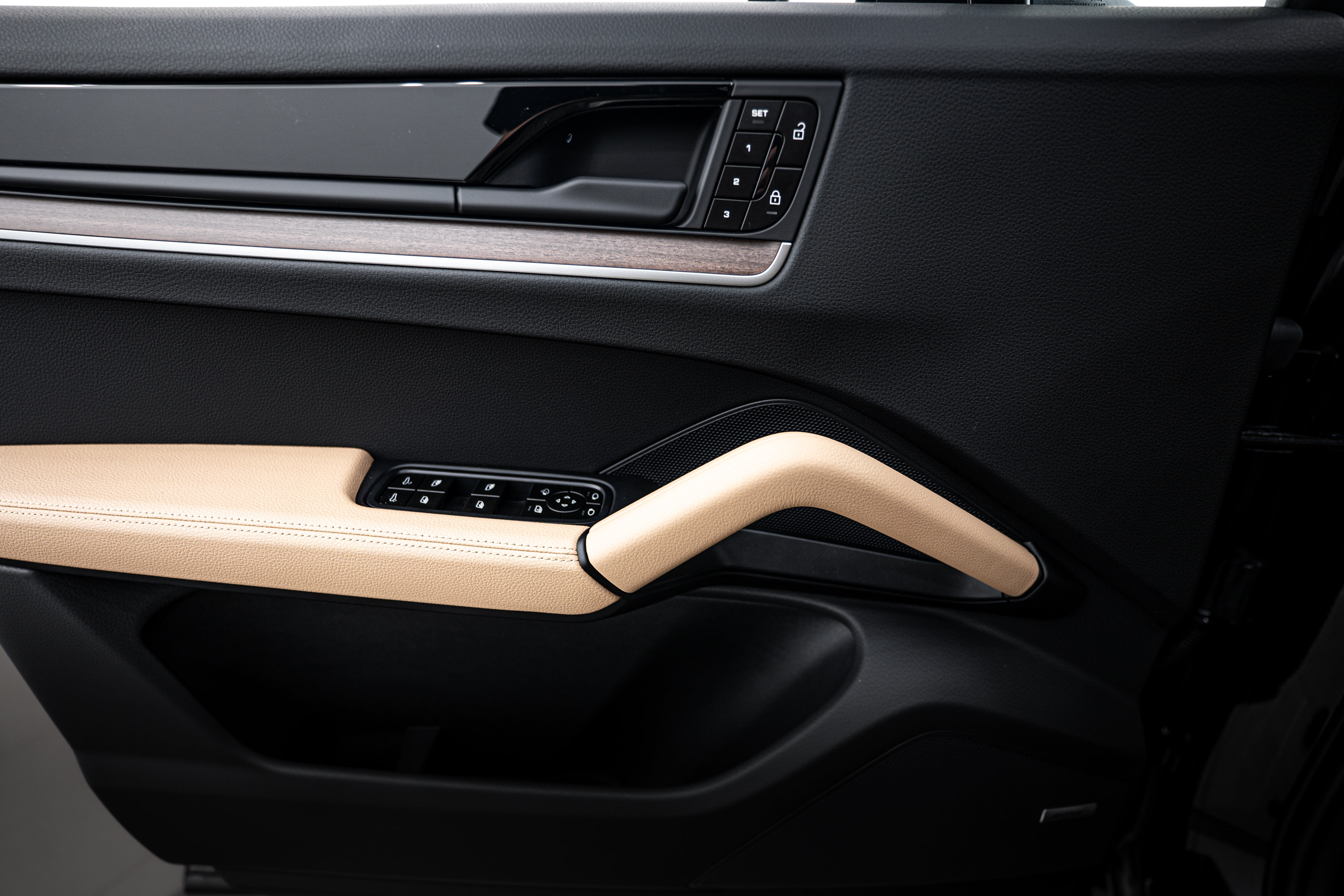 Certified 2026 Porsche Cayenne image 19