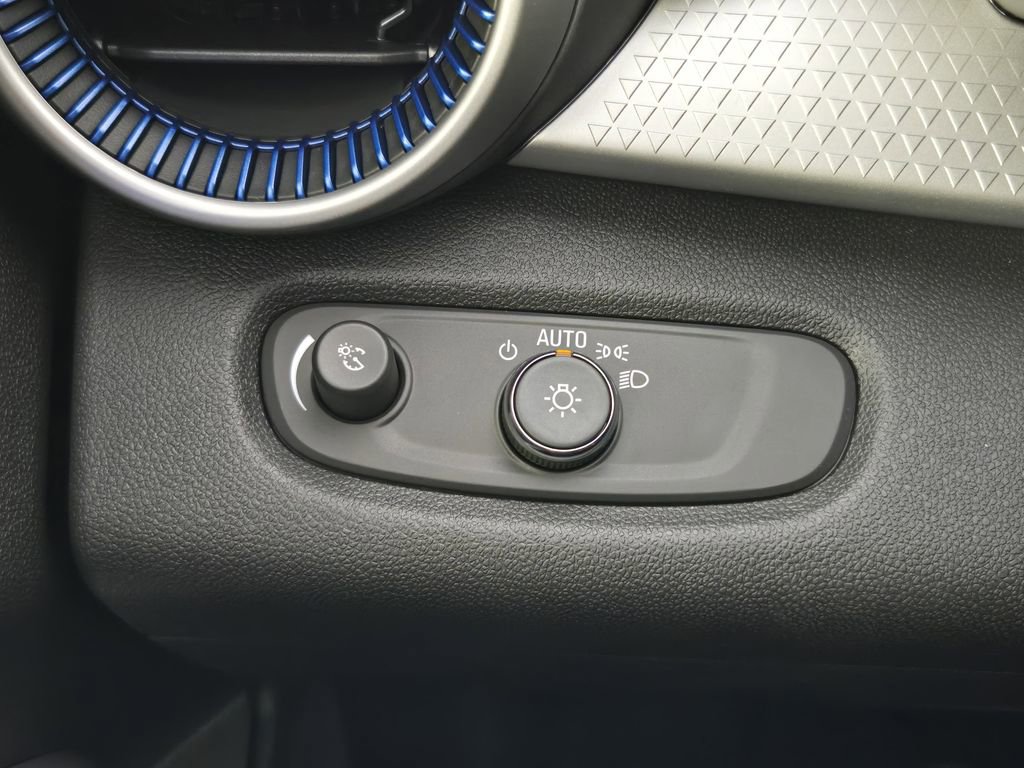 New 2026 Chevrolet Trax LS w/ LS Convenience Package image 21