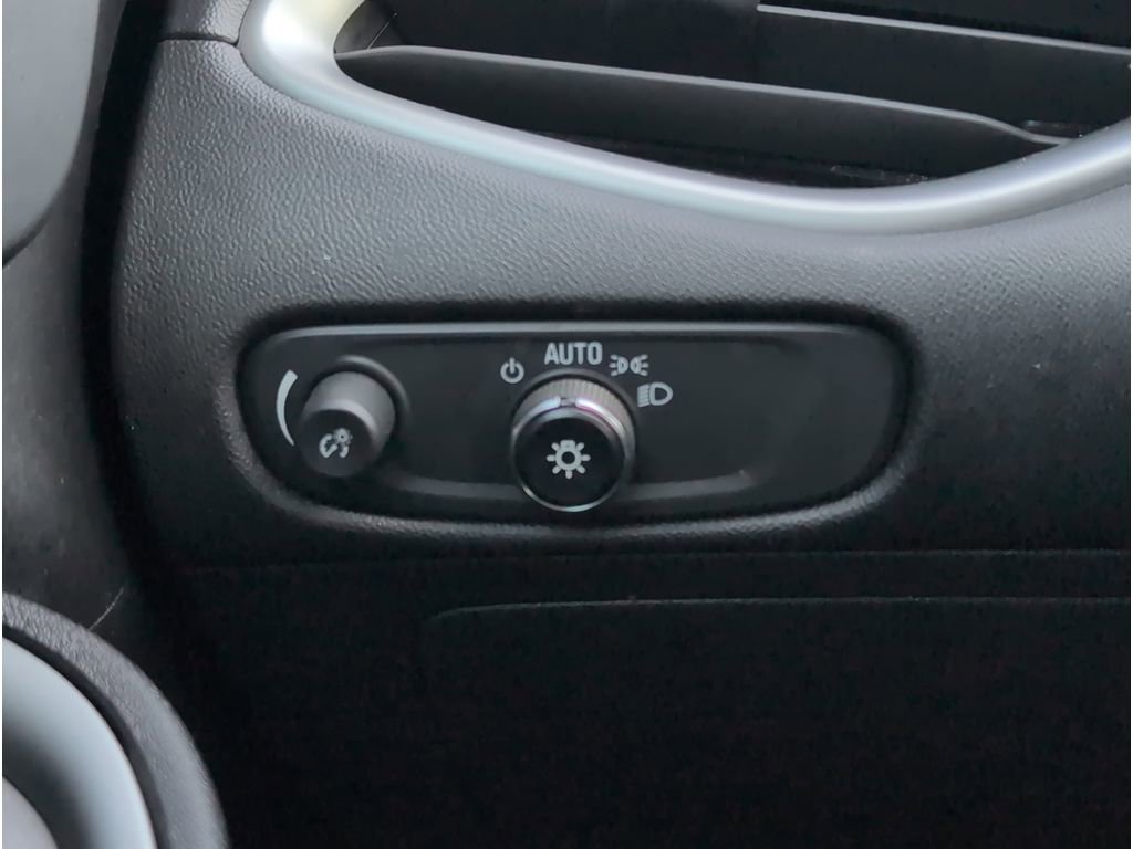 Used 2024 Chevrolet Malibu LT image 26