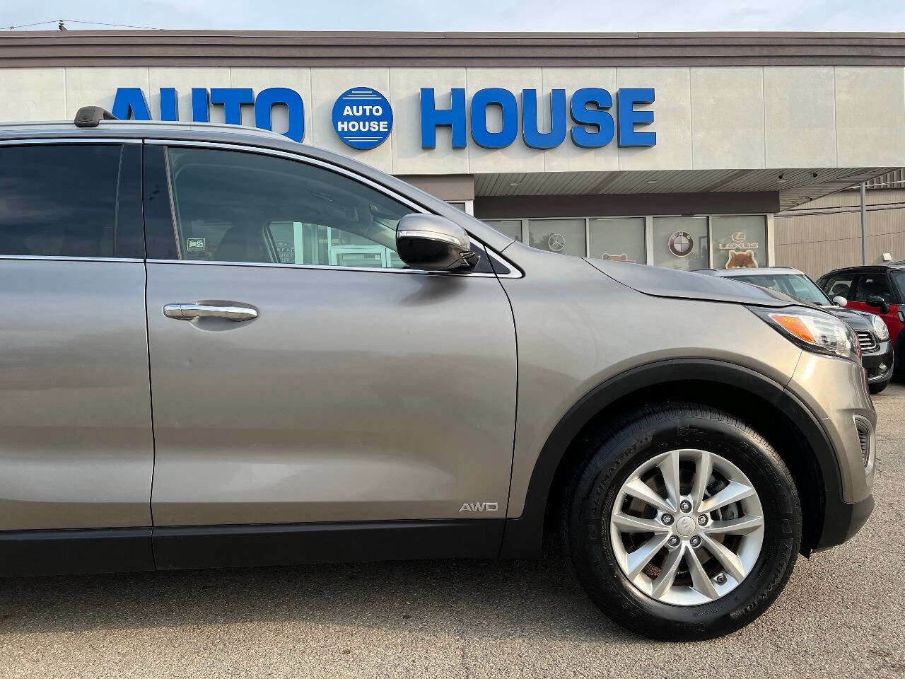 Used 2016 Kia Sorento AWD image 38