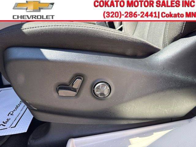 Used 2024 Chrysler Voyager LX FWD image 18