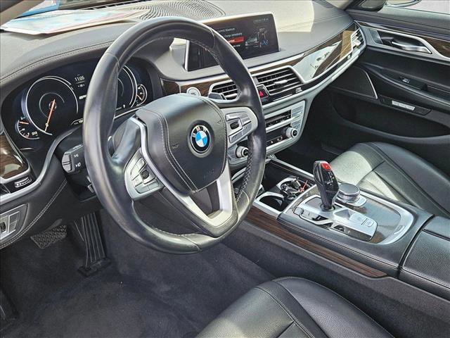 Used 2018 BMW 740e xDrive image 10