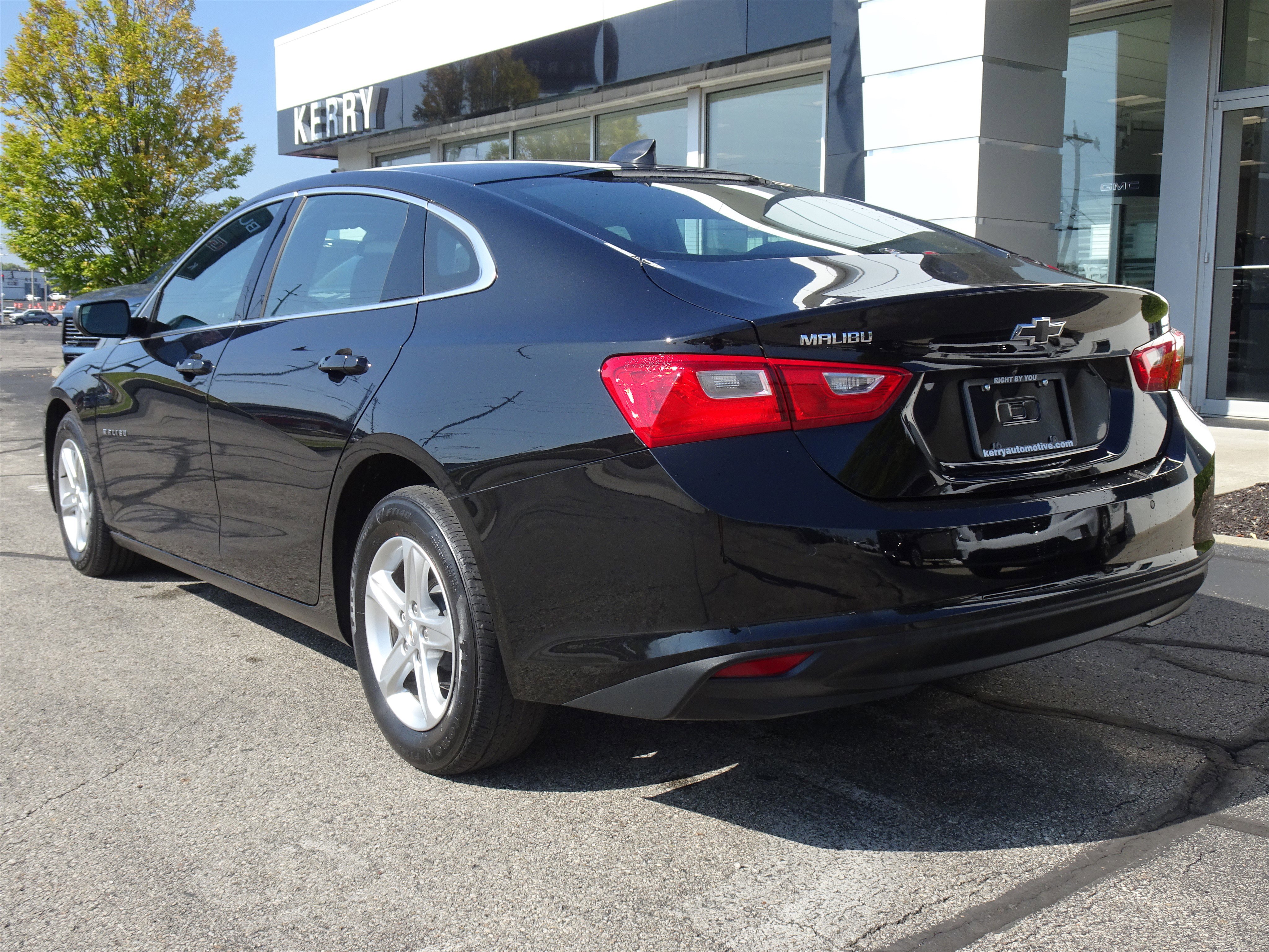 Used 2024 Chevrolet Malibu LS image 3