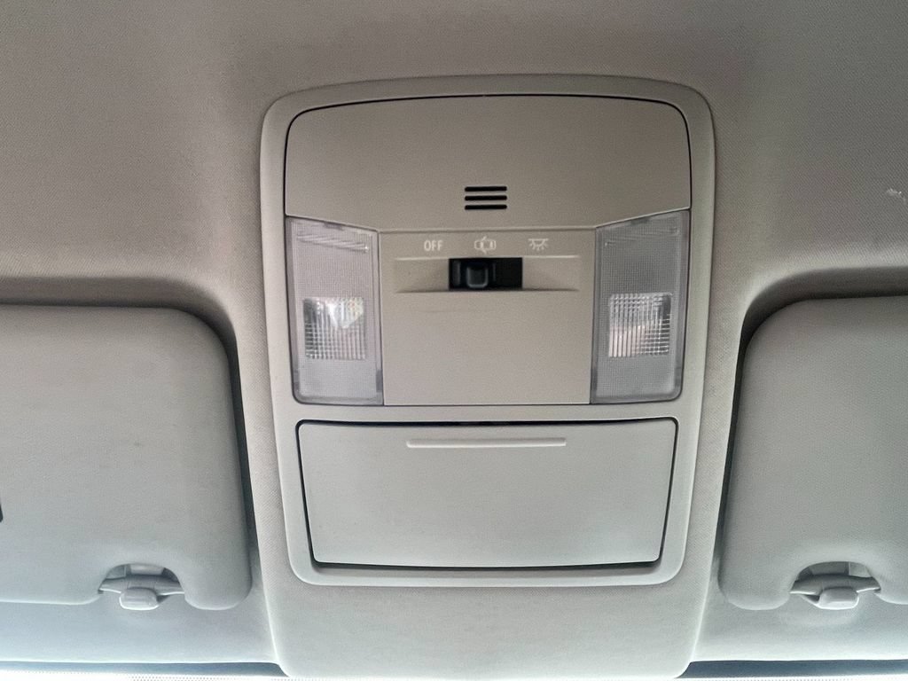 Used 2016 Toyota RAV4 LE AWD/4WD image 23