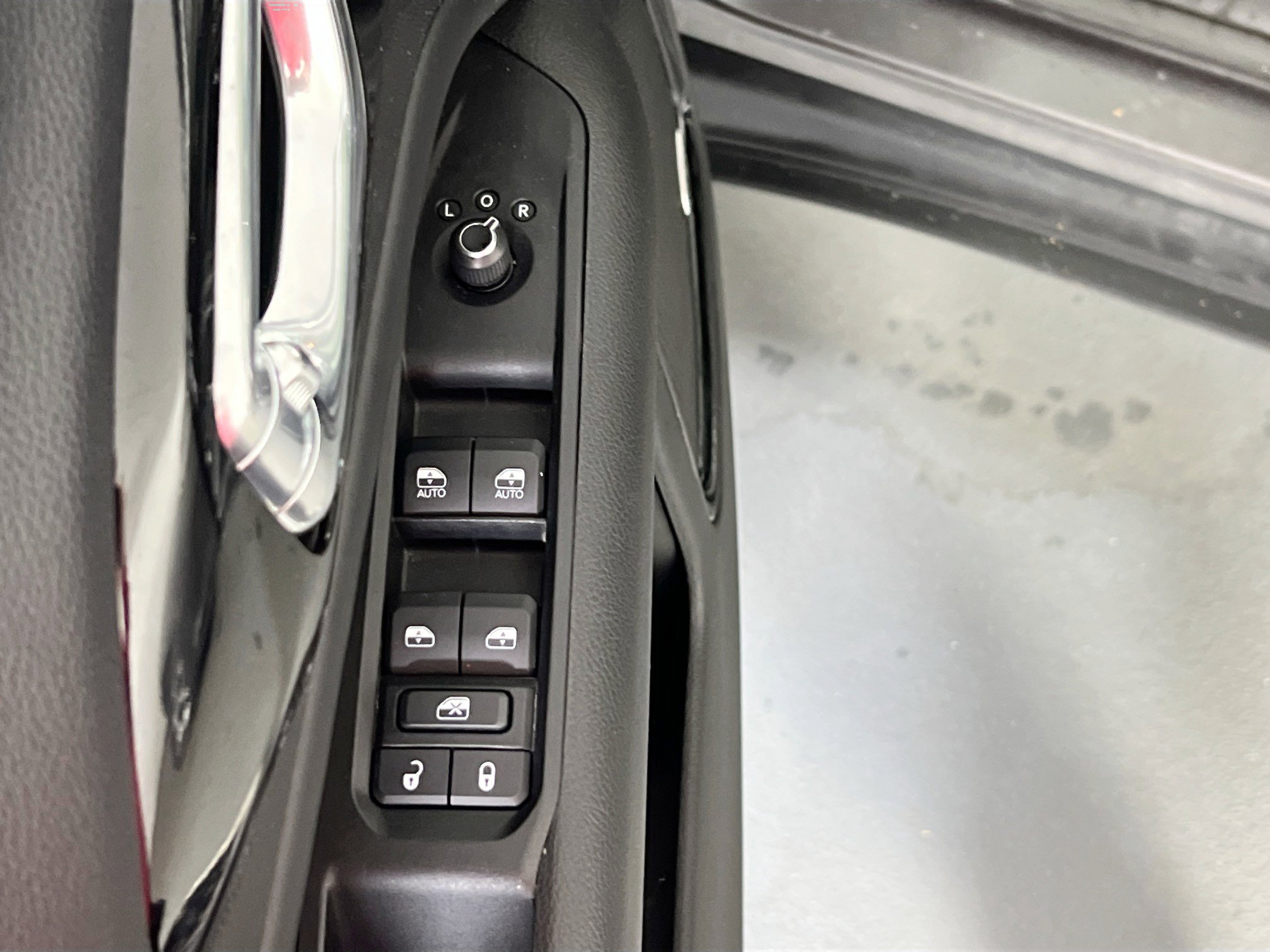 Used 2022 Jeep Compass Trailhawk w/ Trailhawk Elite Group image 18