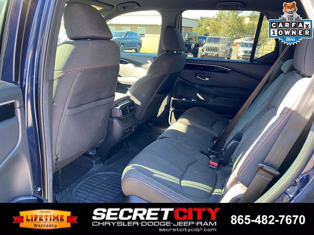 Used 2025 Honda Pilot Sport image 10