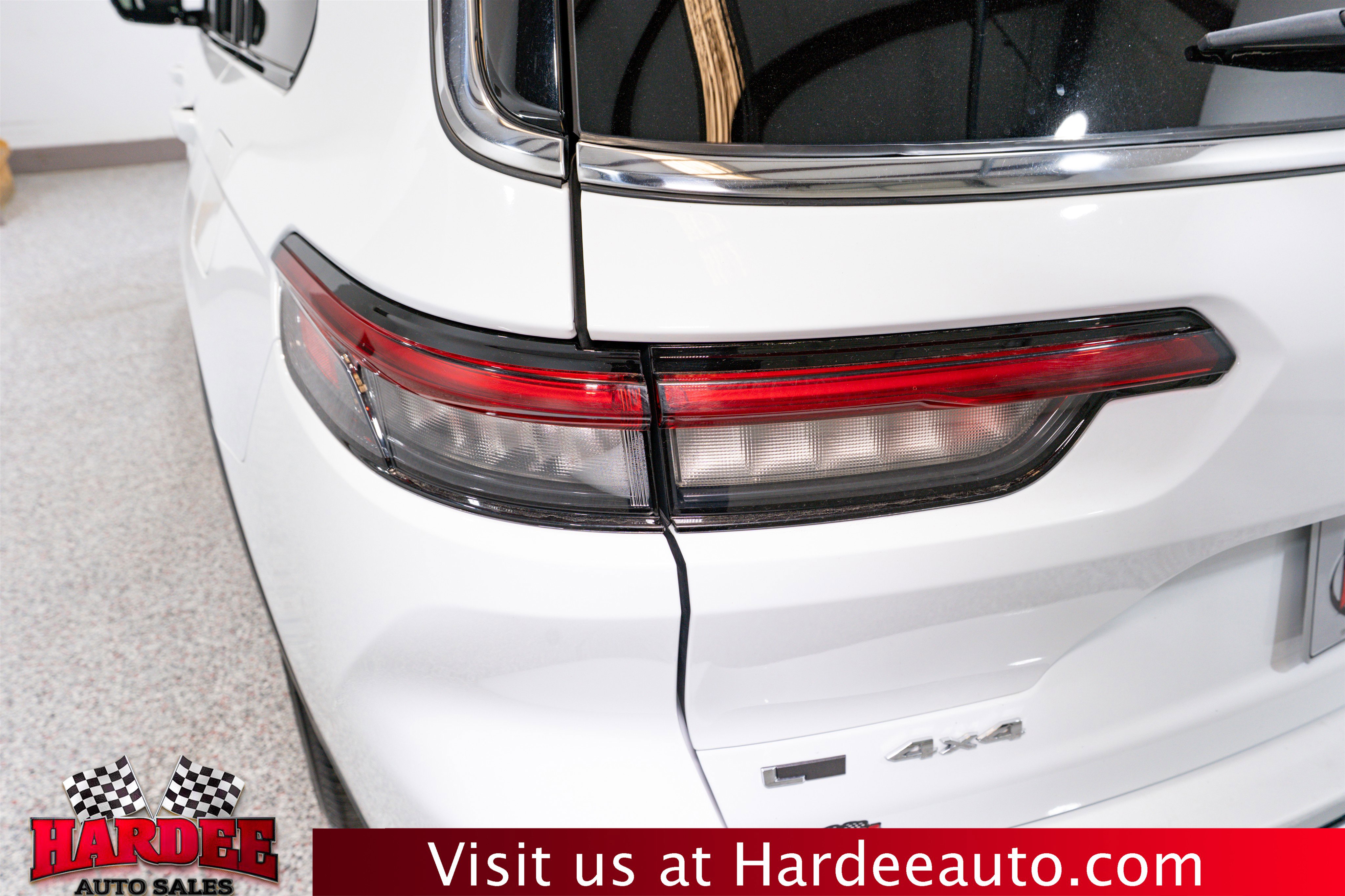 Used 2023 Jeep Grand Cherokee L Limited image 9