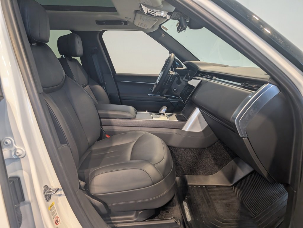 Used 2025 Land Rover Range Rover Long Wheelbase SE image 35