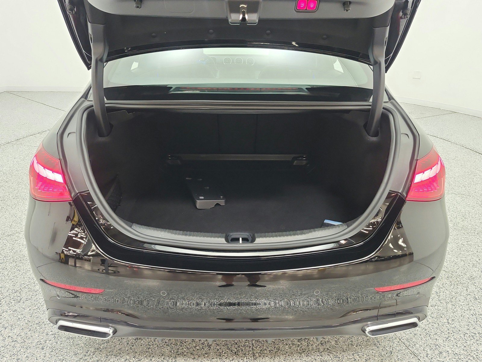 Used 2022 Mercedes-Benz C 300 Sedan image 12
