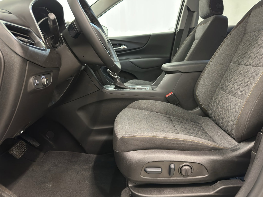 Used 2024 Chevrolet Equinox LT image 12