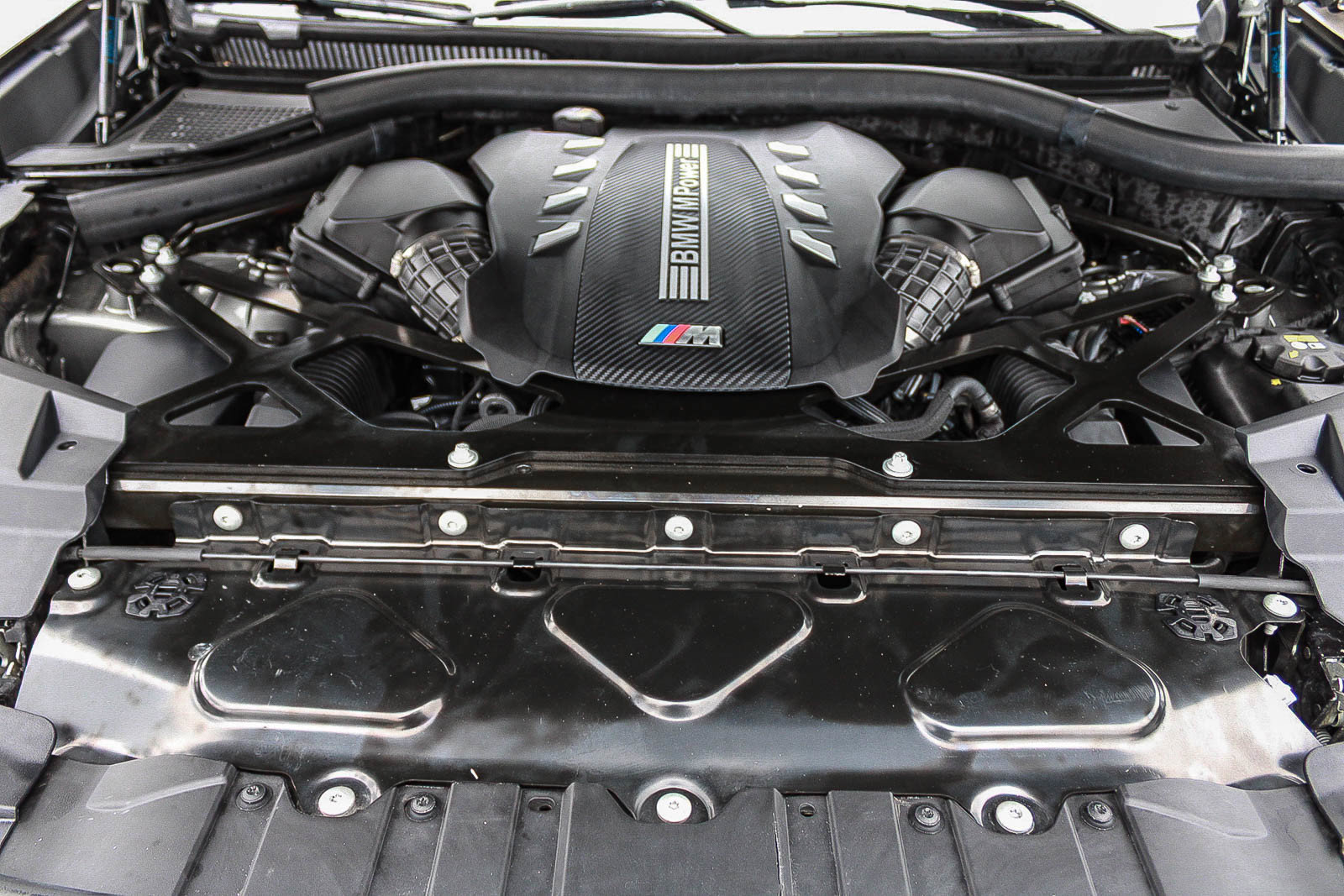 Used 2021 BMW X5 M w/ Executive Package AWD/4WD image 23