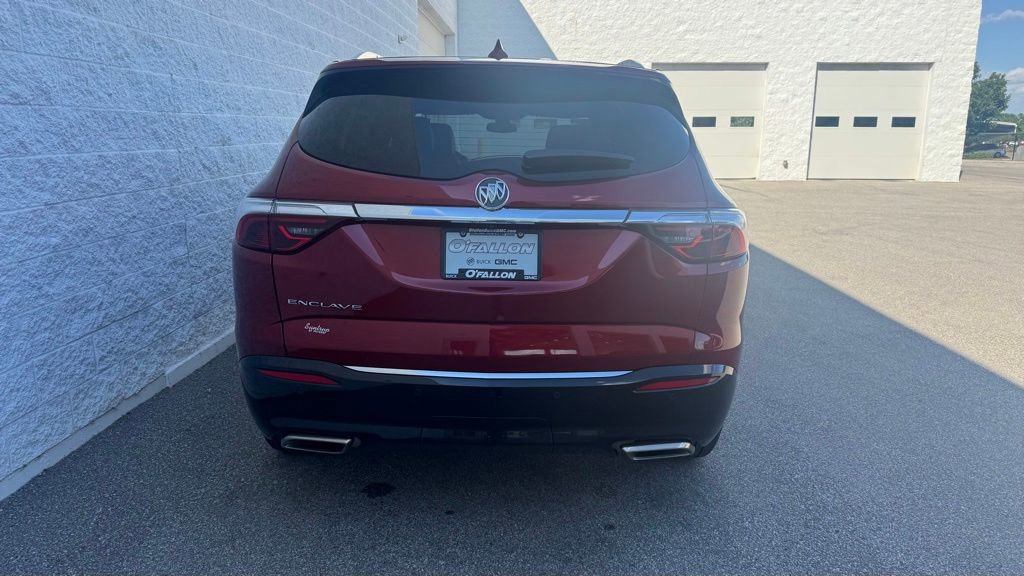 Used 2024 Buick Enclave Essence FWD image 8