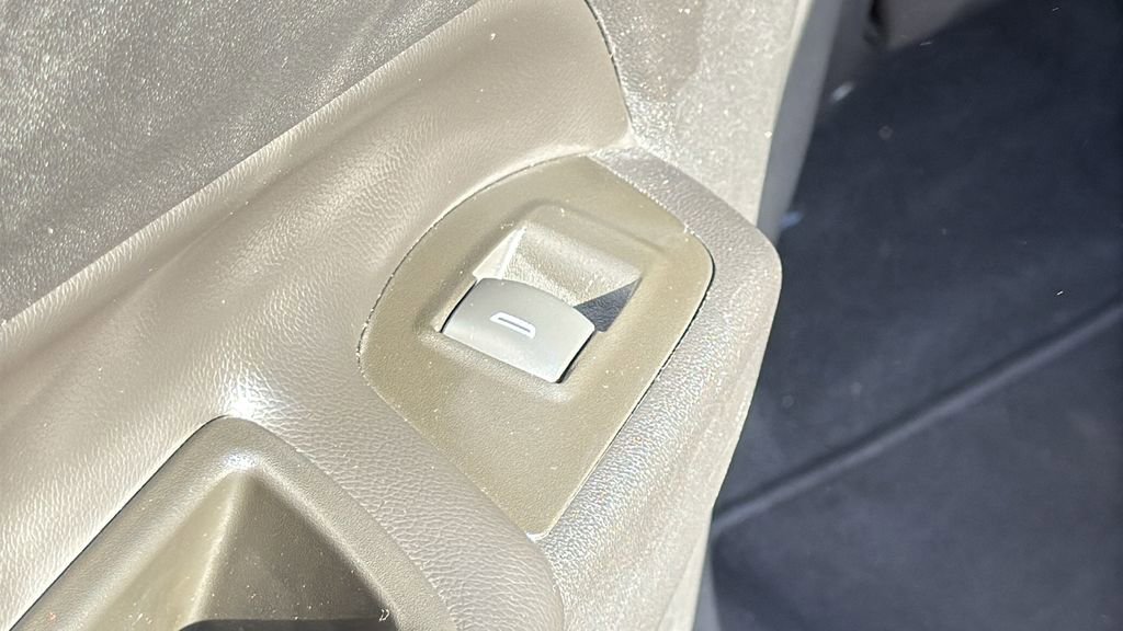 Used 2022 Chevrolet Equinox LT image 13