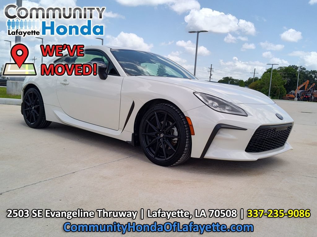 Used 2024 Toyota GR86 Premium RWD image 13