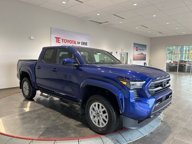 New 2025 Toyota Tacoma SR5