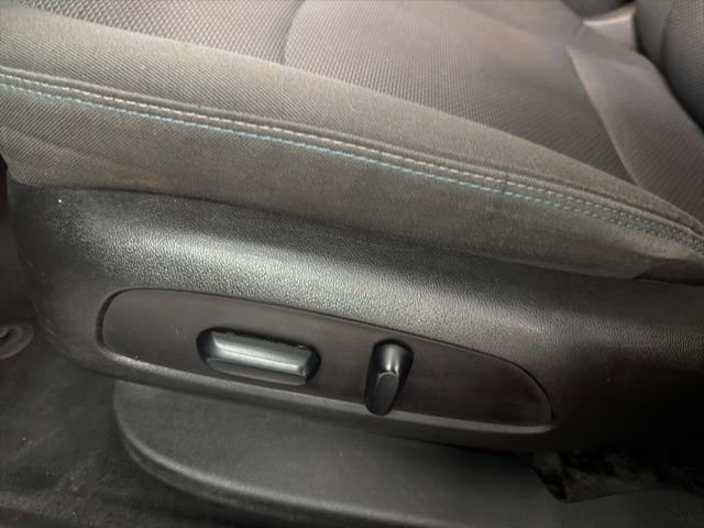 Used 2019 Chevrolet Cruze LT w/ LT True North Edition image 14