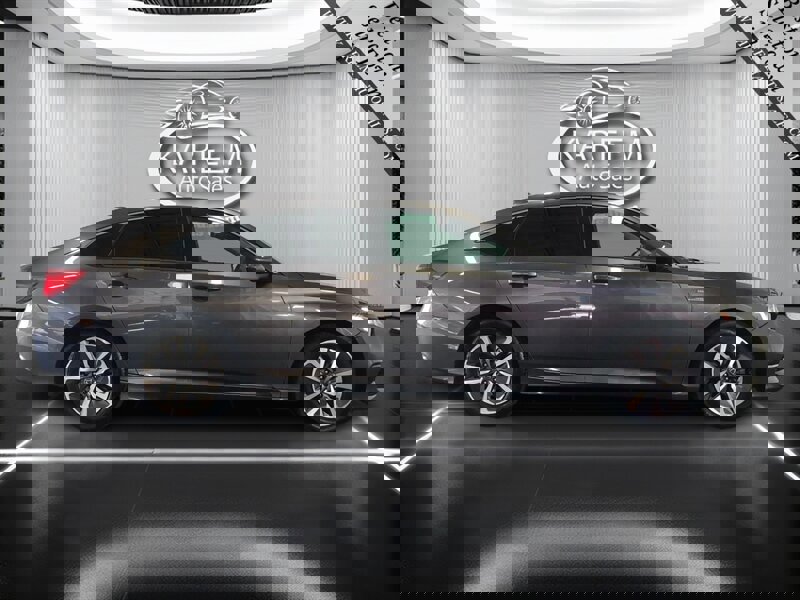 Used 2018 Honda Accord Hybrid image 4