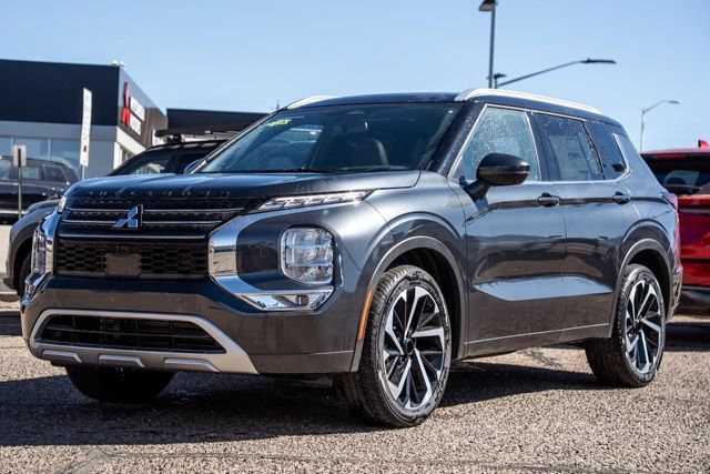 New 2024 Mitsubishi Outlander SEL