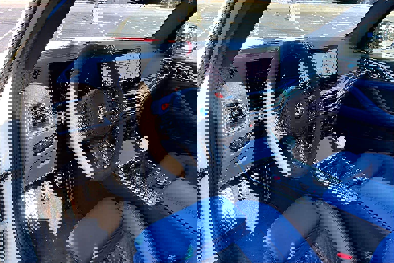 Used 2024 BMW M4 Coupe w/ Executive Package image 18