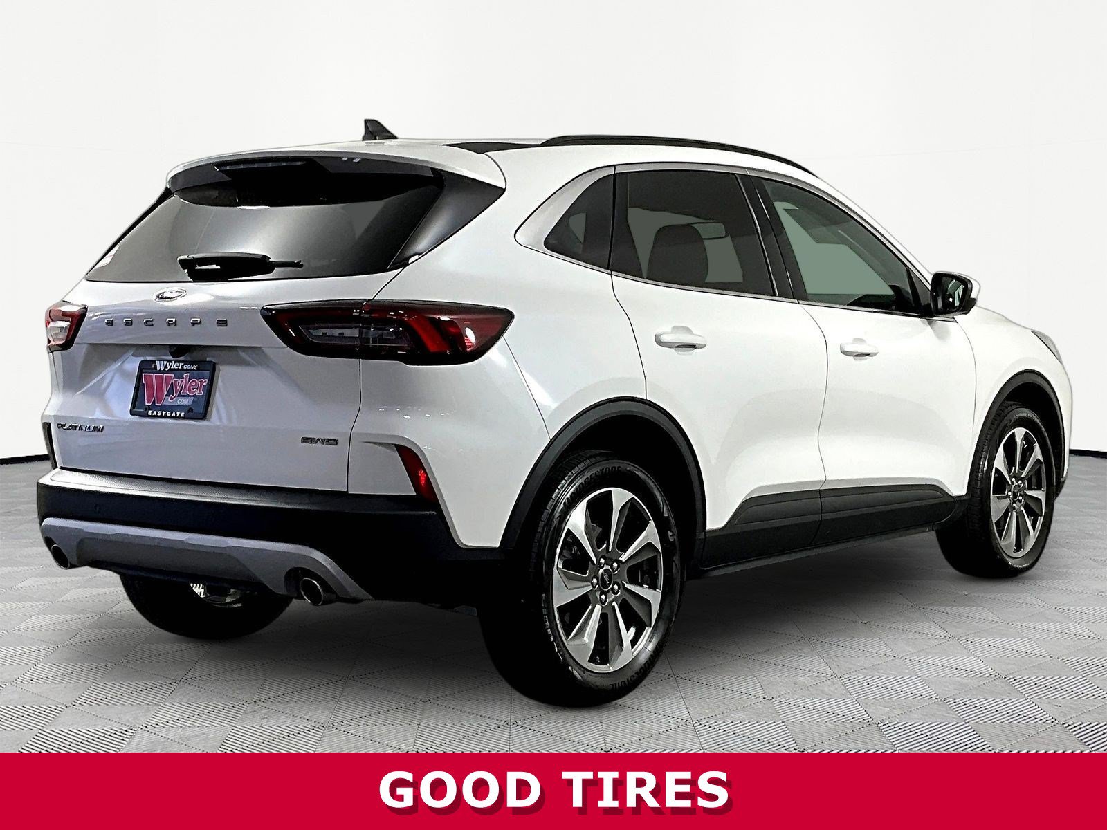 Used 2023 Ford Escape Platinum AWD/4WD image 6