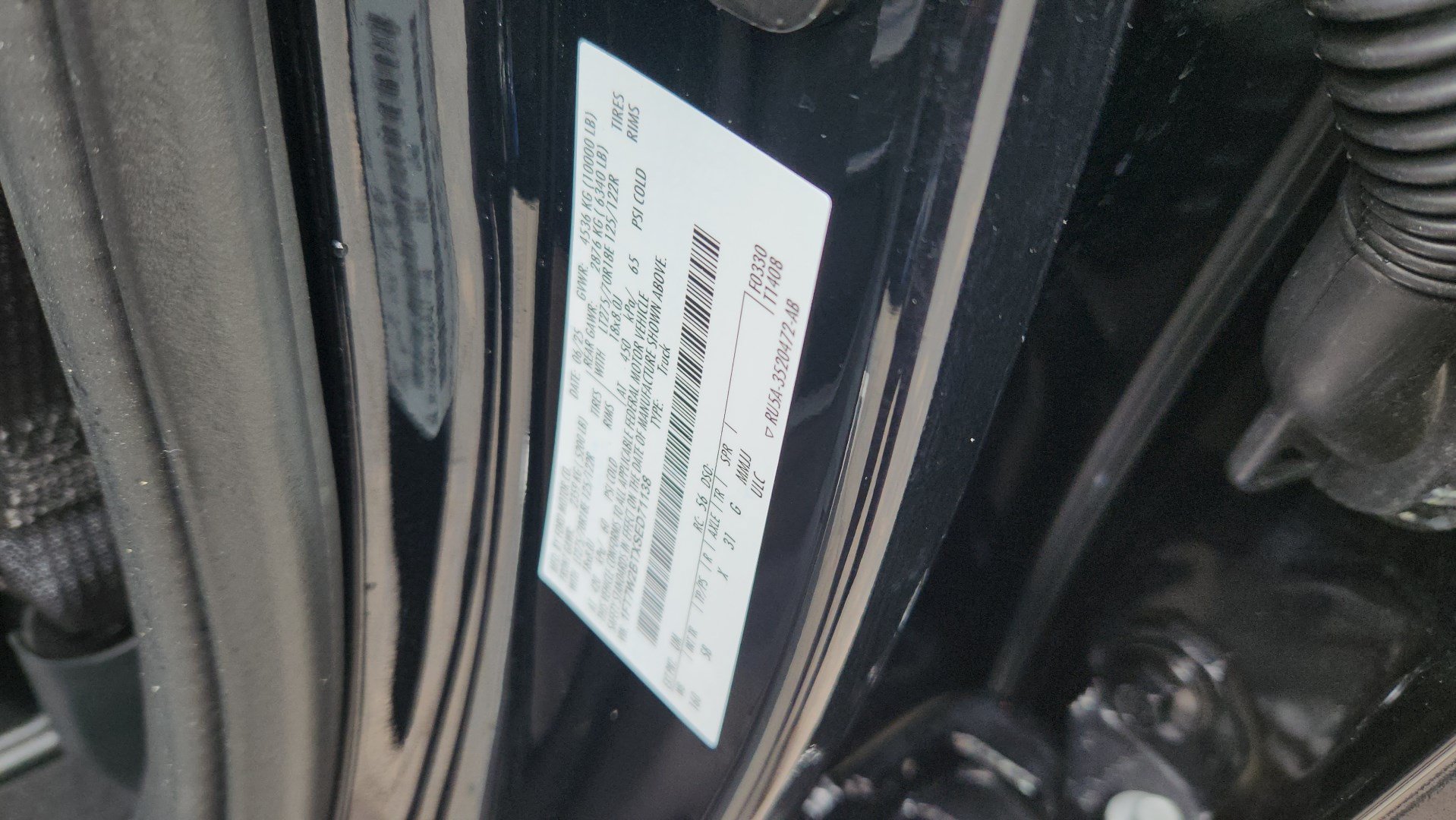 Certified 2025 Ford F250 Lariat AWD/4WD image 21