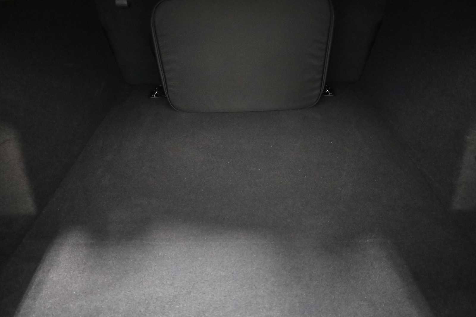 Certified 2025 Porsche Taycan image 41