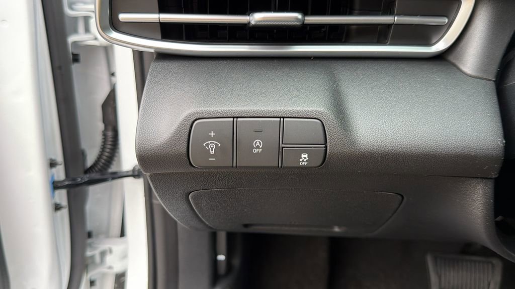 New 2026 Hyundai Elantra SE FWD image 31