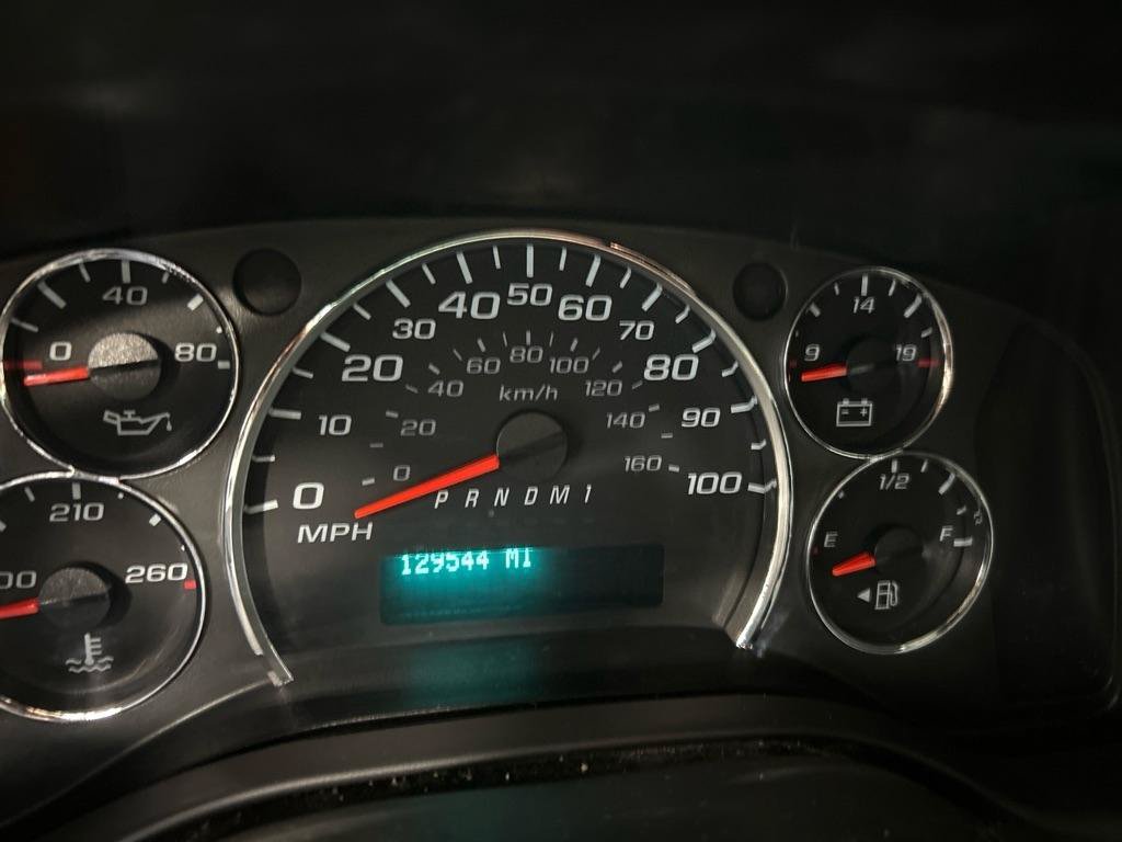 Used 2019 Chevrolet Express 2500 Extended w/ Driver Convenience Package RWD image 18