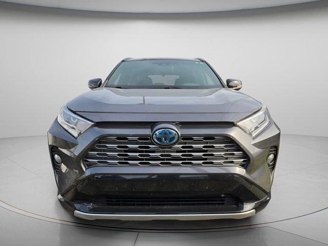 Used 2020 Toyota RAV4 XSE w/ XSE Grade Weather Package AWD/4WD image 3