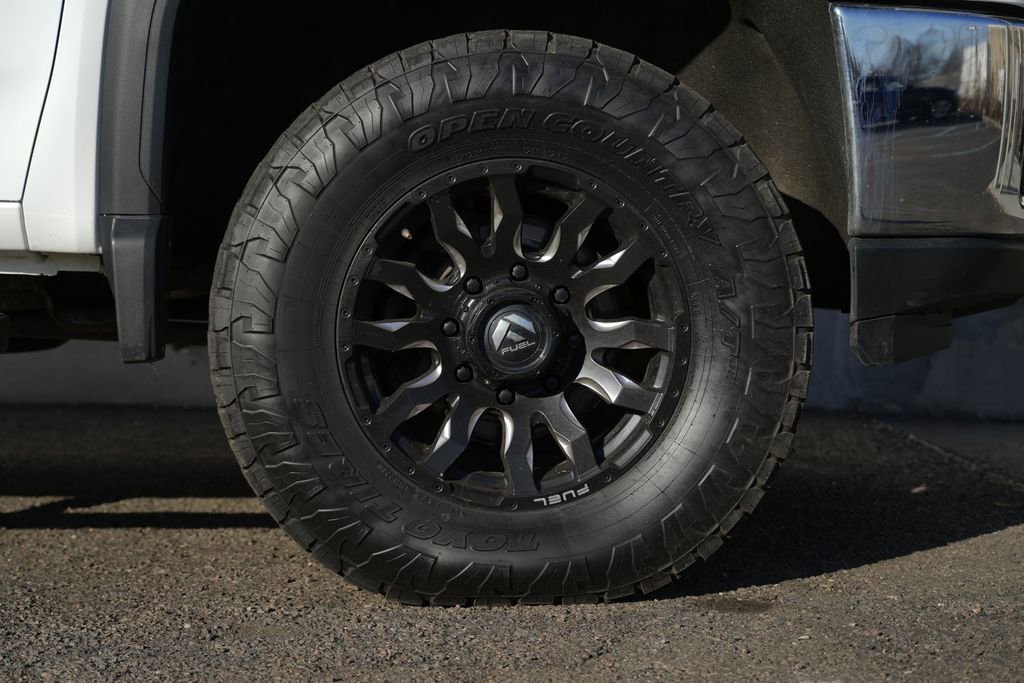 Used 2021 GMC Sierra 2500 SLE w/ SLE Value Package; image 10