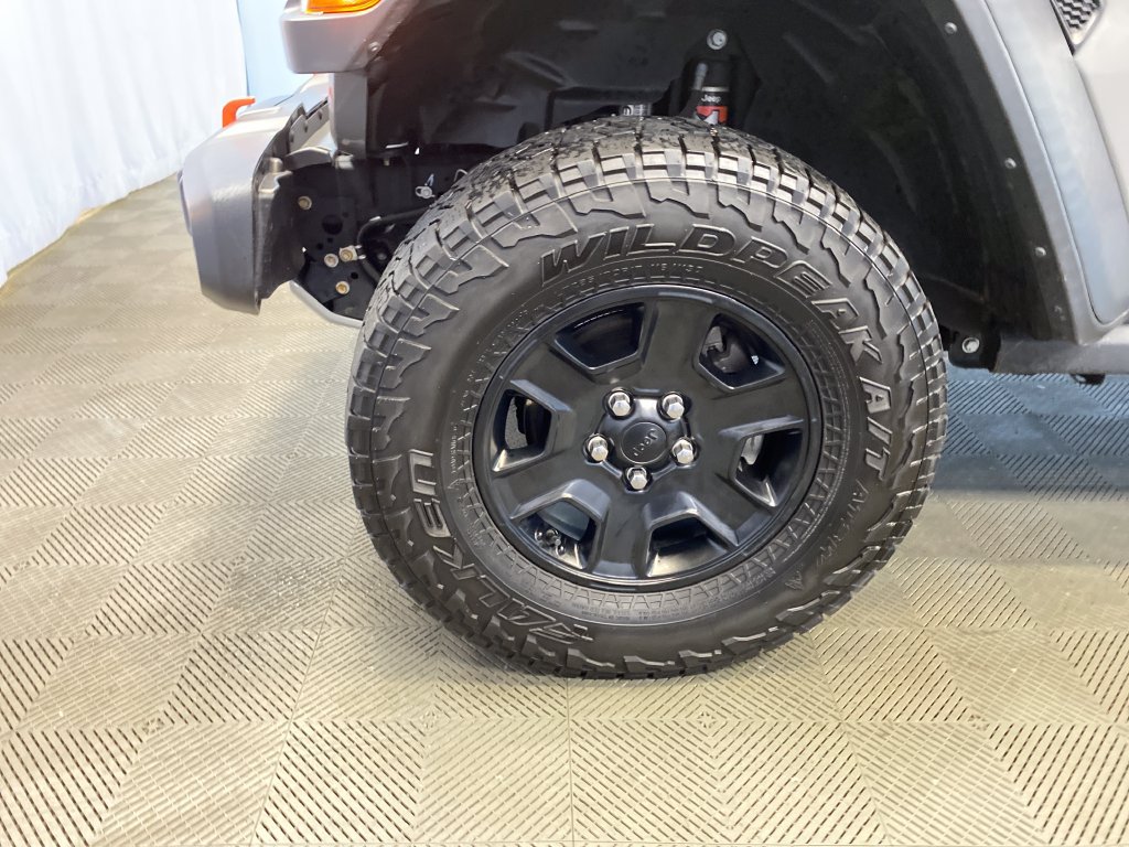 Certified 2023 Jeep Gladiator Mojave w/ Cold Weather Group AWD/4WD image 40