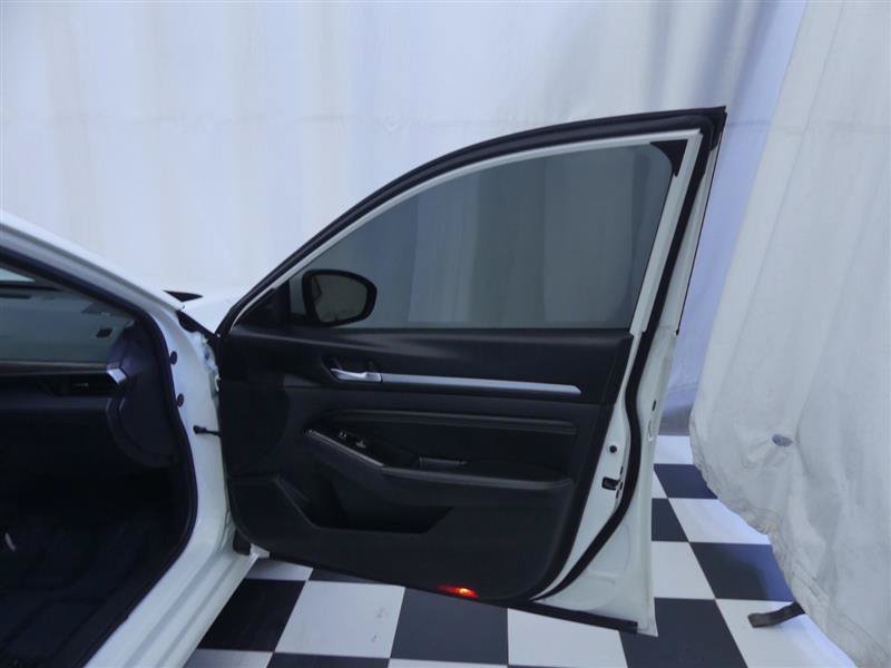 Used 2020 Nissan Altima 2.5 Platinum AWD/4WD image 23