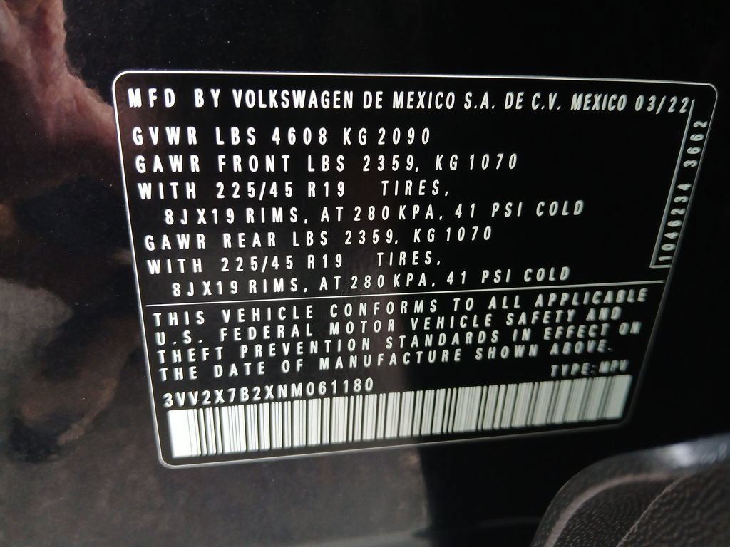 Used 2022 Volkswagen Taos SEL w/ Panoramic Sunroof Package AWD/4WD image 32
