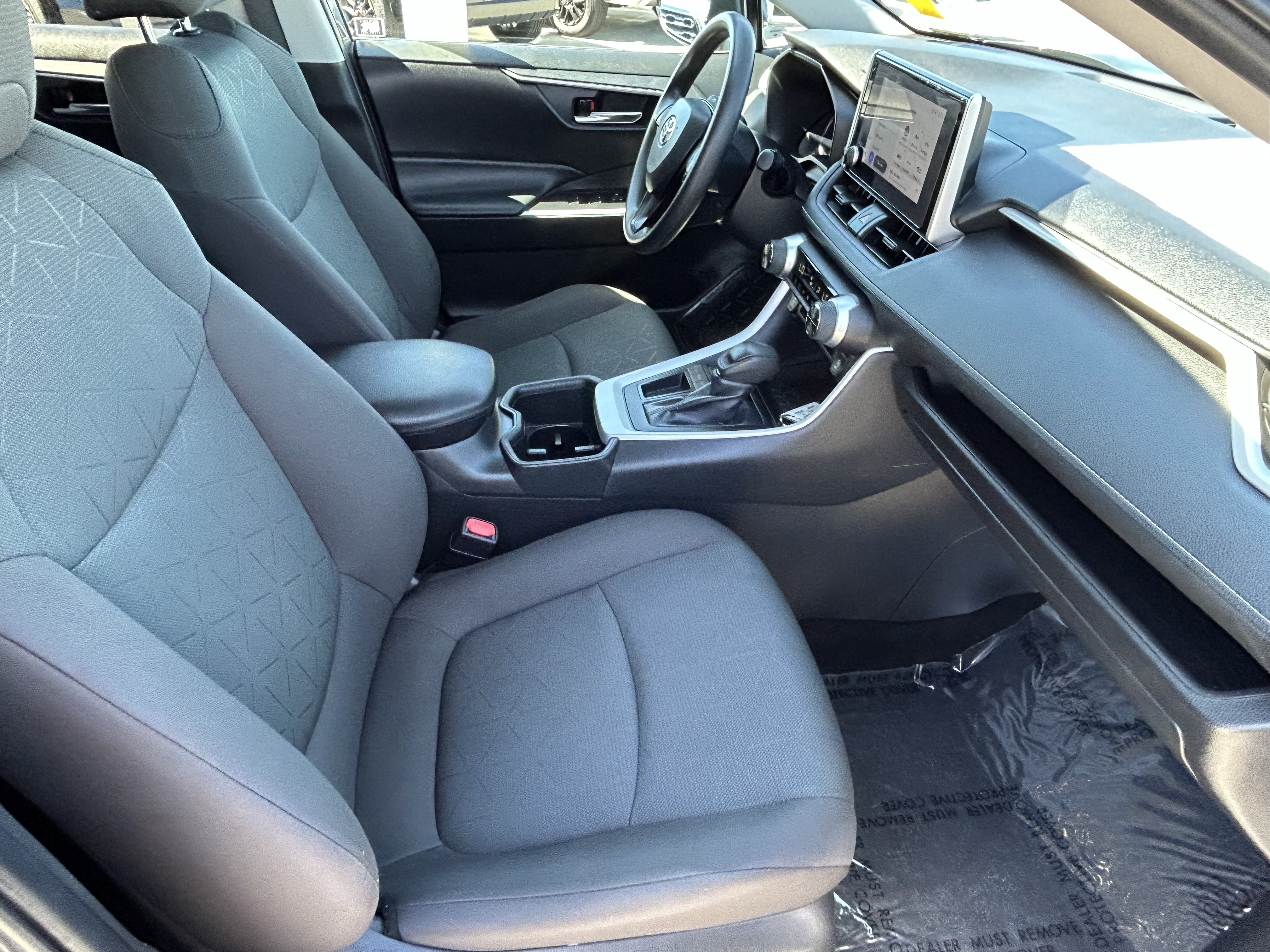 Certified 2024 Toyota RAV4 XLE FWD image 10