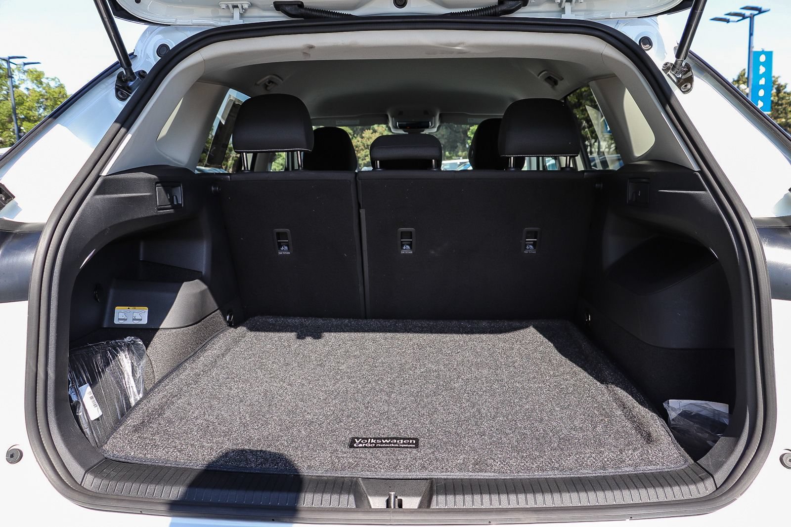 Certified 2025 Volkswagen Tiguan S FWD image 26