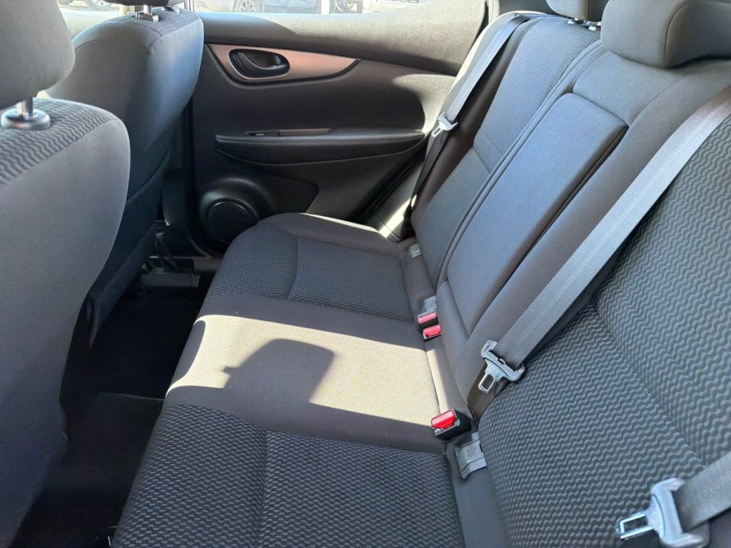 Used 2018 Nissan Rogue Sport S w/ S Appearance Package image 30