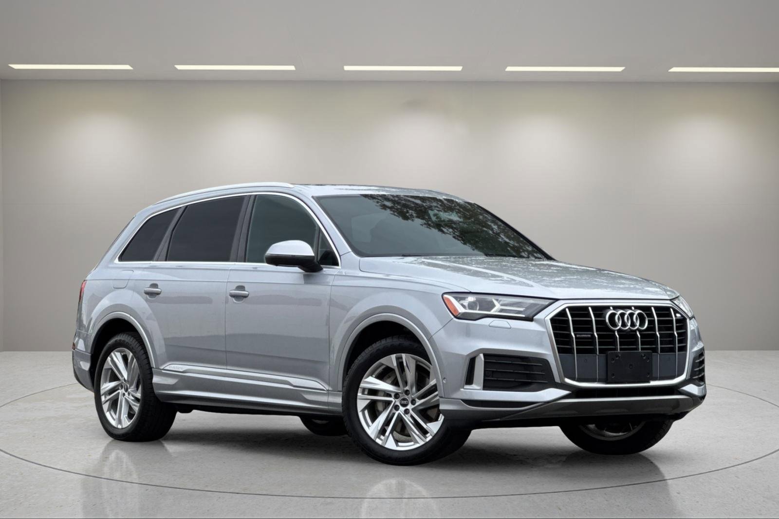 Used 2021 Audi Q7 2.0T Premium Plus w/ Premium Plus Package image 2
