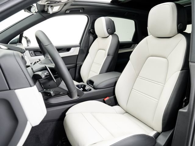 New 2026 Porsche Cayenne S image 5