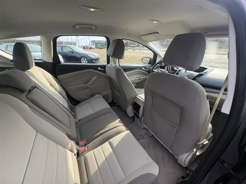 Used 2013 Ford C-MAX SE image 18