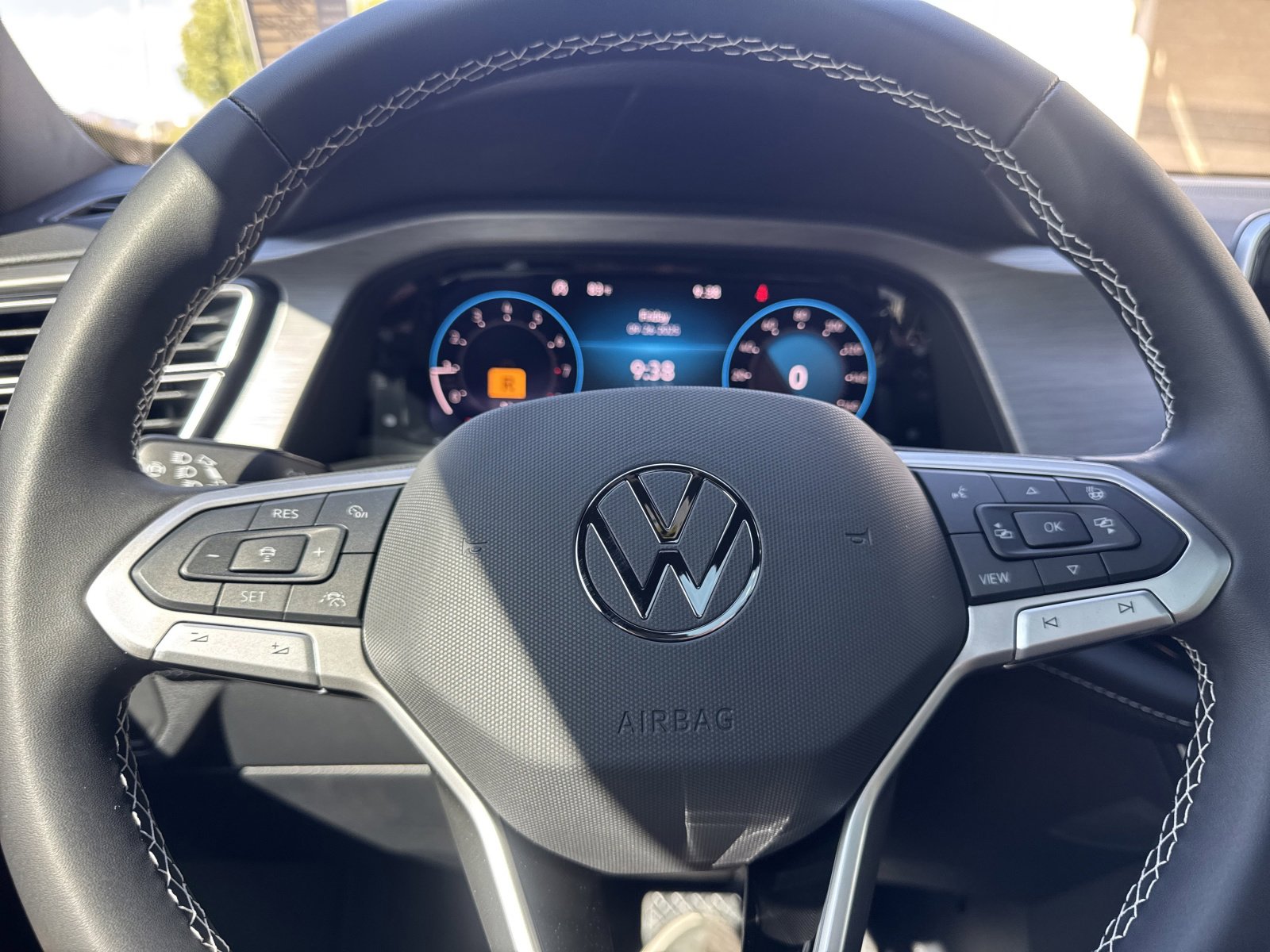 New 2026 Volkswagen Atlas Cross Sport SE image 32