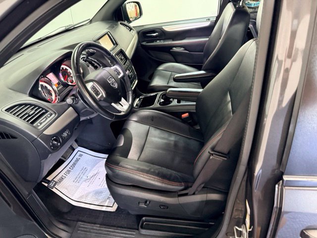 Used 2017 Dodge Grand Caravan GT FWD image 19