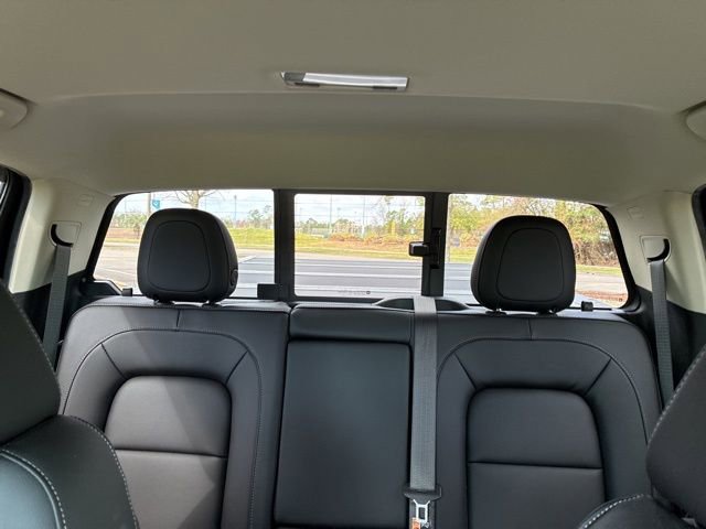 Used 2021 Chevrolet Colorado Z71 w/ Safety Package image 32